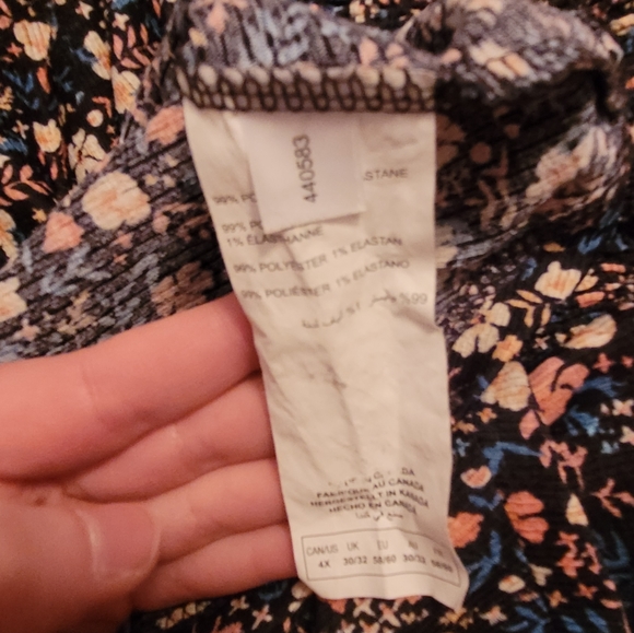 (4X) Black Dress with Pink Flowers - Picture 4 of 4